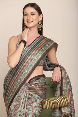 Digital Print Rapier Jequared Saree With Unstitched Blouse And Beautiful Multicoloured Thred Work At Pallu 5