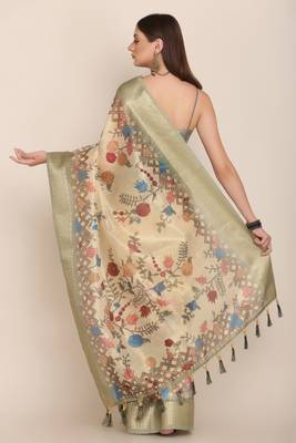 Digital Print Rapier Jequared Saree With Unstitched Blouse And Beautiful Multicoloured Thred Work At Pallu 3
