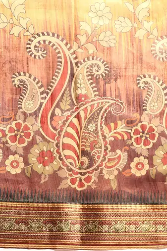 Digital Print Rapier Jequared Saree With Unstitched Blouse And Beautiful Multicoloured Thred Work At Pallu