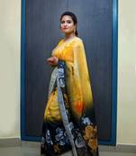 Floral  Digital Print Zari Cotton Lilen  Saree With Multicolored Cotton Tussle At Pallu