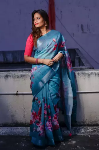 Floral  Digital Print Zari Cotton Lilen  Saree With Multicolored Cotton Tussle At Pallu