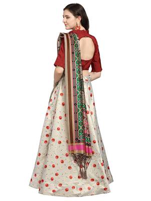 Maroon Digital Floral Print Satin Silk Fabric Semistitched Lehenga Choli With Jequared Unstitched Blouse with Dupatta 3