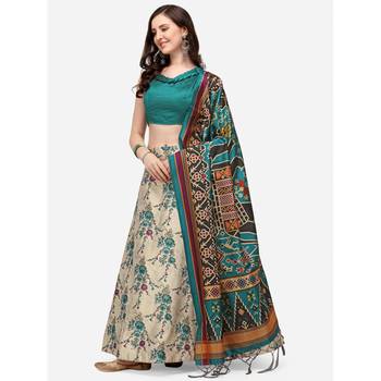 Green Digital Floral Print Satin Silk Fabric Semistitched Lehenga Choli With Jequared Unstitched Blouse with Dupatta 2