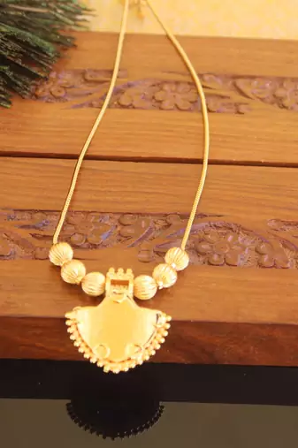 Kerala style gold plated palakka necklace
