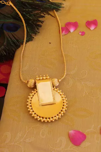 Kerala style gold plated palakka necklace