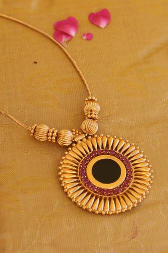 Kerala style gold plated palakka necklace