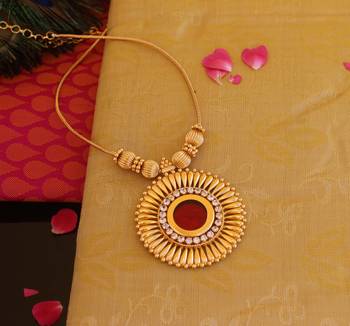 Kerala style gold plated palakka necklace 1