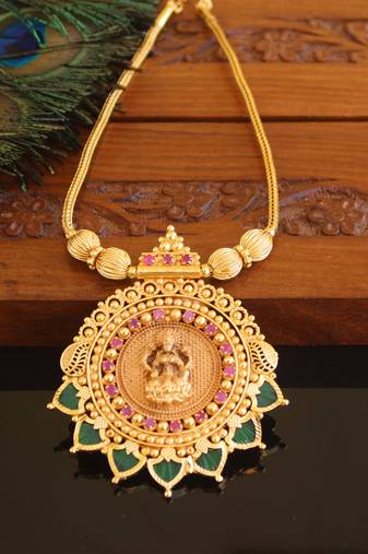 Kerala style gold plated temple palakka necklace