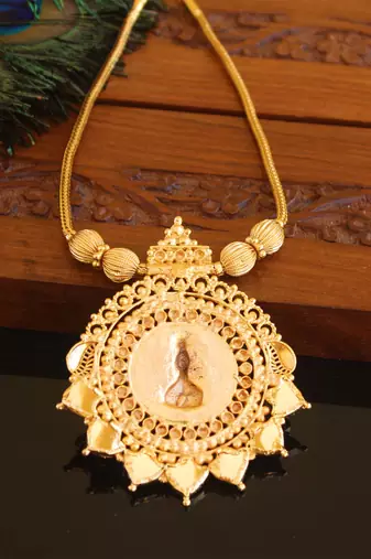 Kerala style gold plated temple palakka necklace