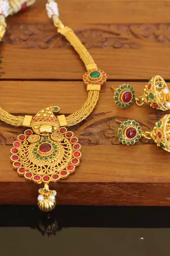 Designer gold plated kempu necklace set