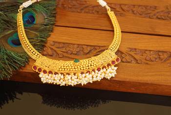 Designer gold plated pearl necklace 2