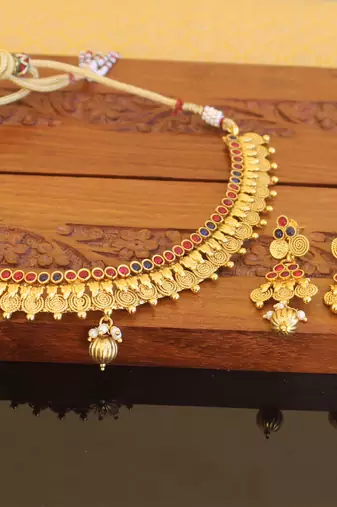Designer gold plated kempu necklace set