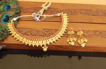 Designer gold plated kempu necklace set 2