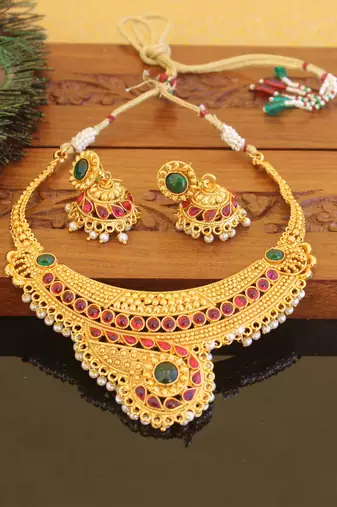 Designer gold plated kempu necklace set