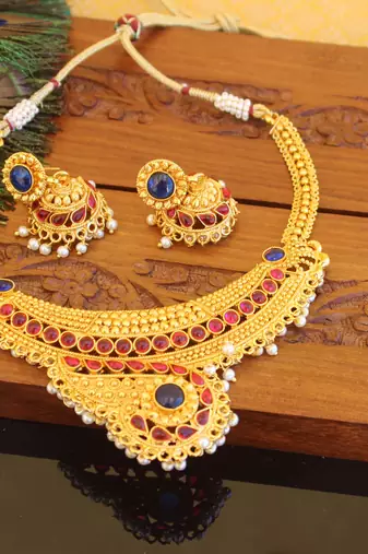 Designer gold plated kempu necklace set