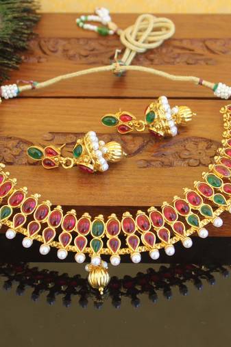 Designer gold plated kempu necklace set