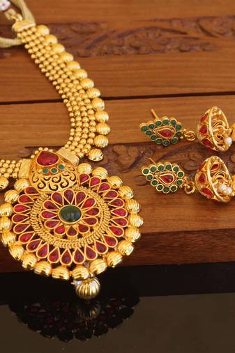 Designer gold plated kempu necklace set