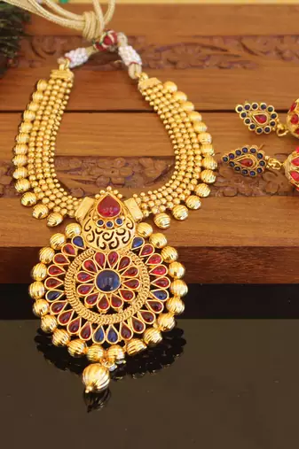 Designer gold plated kempu necklace set