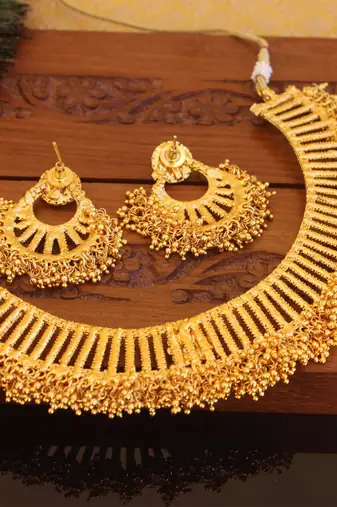 Designer gold plated necklace set