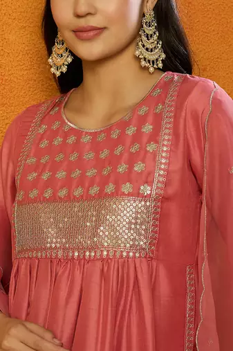 women peach silk blend solid embroidered straight kurta trouser with dupatta