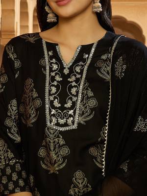 women black viscose rayon solid embroidered straight kurta salwar with dupatta 2