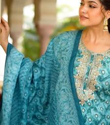 women sea green silk blend ethnic motifs embroidered straight kurta trouser with dupatta