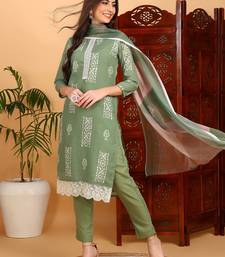women green silk blend geometric printed straight kurta trouser with dupatta