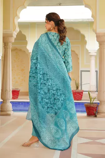 women sea green silk blend ethnic motifs embroidered straight kurta trouser with dupatta