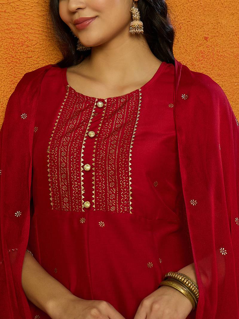 Ahika women maroon silk blend solid solid anarkali kurta trouser with dupatta