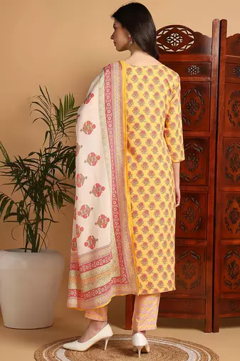 women yellow rayon blend floral printed straight kurta trouser with dupatta