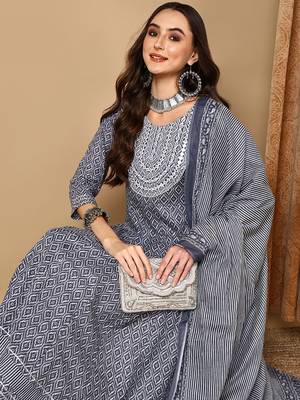 women grey rayon blend geometric printed a-line kurta trouser and dupatta 2