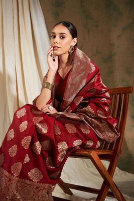 Elegant Red Art Silk Zari Woven Saree 1