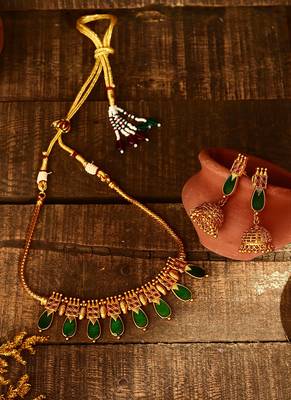 Green Palakka Necklace Set With Earrings 1