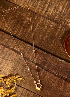 Diamond Shaped Necklace 3