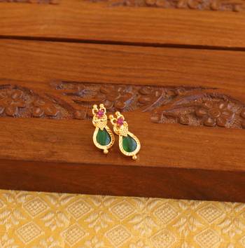 Kerala style gold plated palakka earrings 1