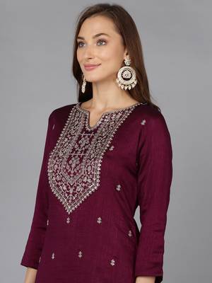 women silk blend embroidered kurta 2