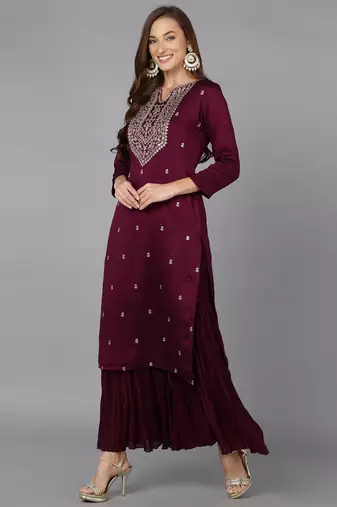 women silk blend embroidered kurta