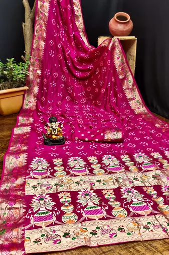 Pink Women'S Pure Gharchola Bandhej Dola Silk Blend Saree