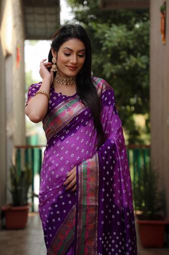 Multi Women'S Pure Gharchola Bandhej Dola Silk Blend Saree