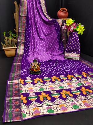 Multi Women'S Pure Gharchola Bandhej Dola Silk Blend Saree 3