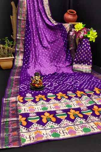 Multi Women'S Pure Gharchola Bandhej Dola Silk Blend Saree