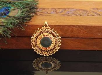 Kerala style gold plated palakka pendant 1