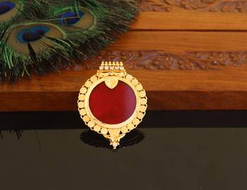 Kerala style gold plated palakka pendant 1