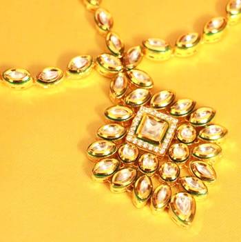 Kundan Meenakari Bridal Maang Tikka 2