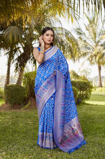 Royal Blue Woven Design Gharchola Bhandhej Silk Blend Saree With Blouse