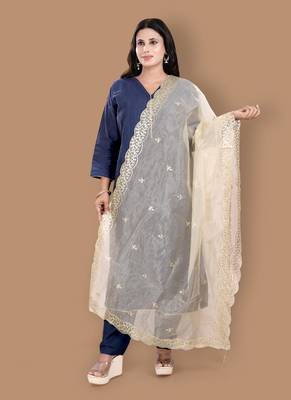 Gold Organza Embellished Dupatta 2