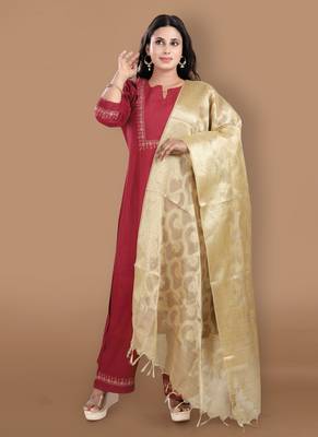 Gold Zari Woven Banarasi Brocade Dupatta 2