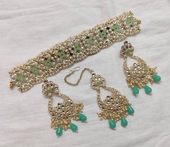 Lalso designer kundan pearl work mint green choker jewellery necklace set with maangtika - ll-1005 sg 4