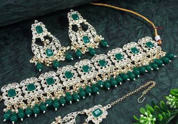 Lalso diva fashionable green stone kundan choker necklace jewellery set - ll-1006 gr 2