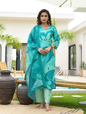 green digital leaf print linen cotton have a lining kurta trouser and dupatta set 1